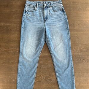 American Eagle Mom Jeans